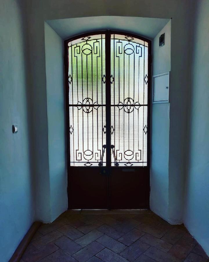 אלבור Casa Largo Do Poco Guesthouse מראה חיצוני תמונה