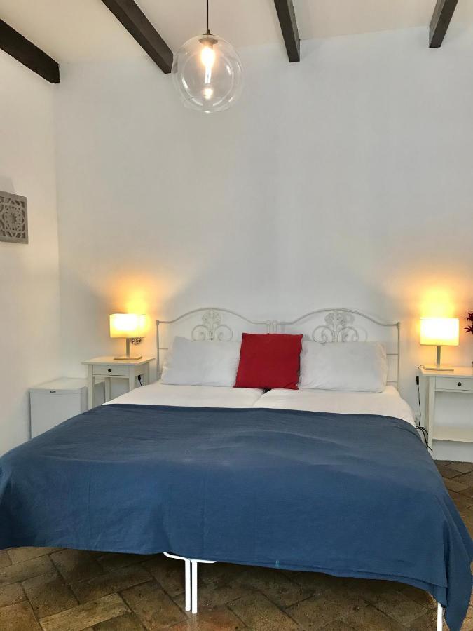 אלבור Casa Largo Do Poco Guesthouse מראה חיצוני תמונה